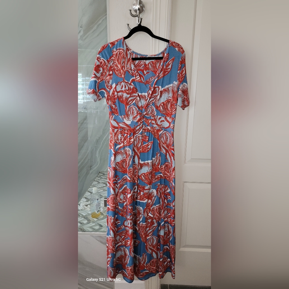 Soft Surroundings Blue and Red Maxi Dress. Medium. TShirt Material.